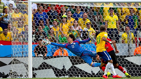 世界杯-内马尔遭遇逆天门神 巴西0-0平墨西哥-