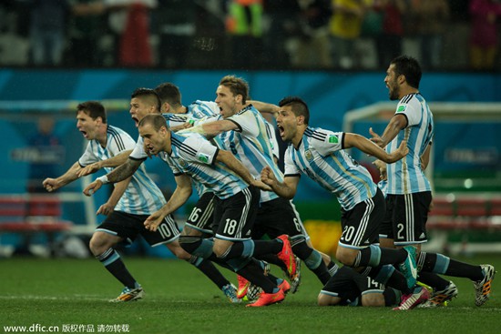 世界杯-阿根廷点球4-2淘汰荷兰 决赛与德国争冠
