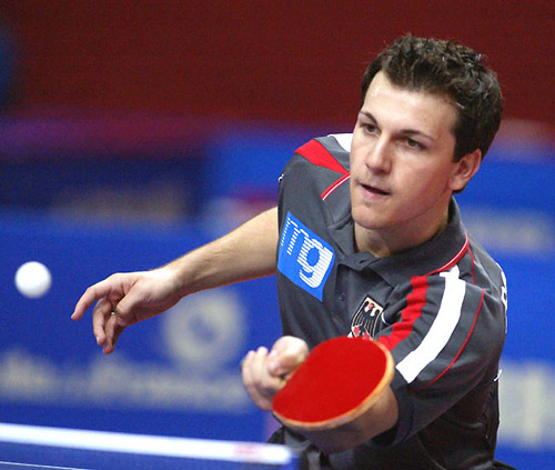 个人简介:姓名:波尔(timo boll)国籍:德国性别:男生日:1981.3.