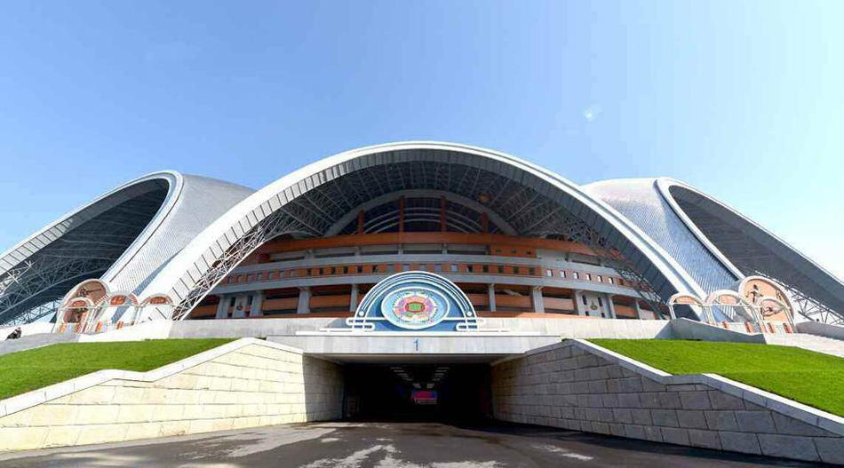 朝鲜翻新15万人体育场 纪念金日成诞辰