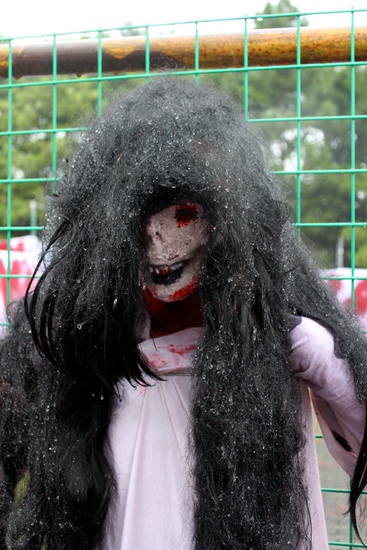 真人竞技路跑首登上海突破僵尸包围寻找求生之旅