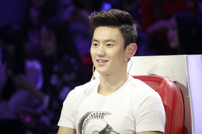 2015年3月9日,《超级战队》剧照,宁泽涛登上《超级战队》担任"明星