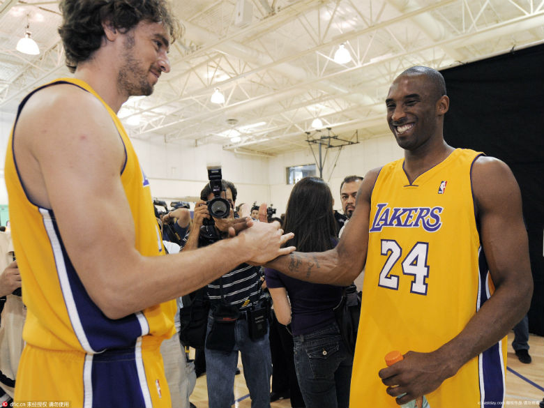 科比加索尔最后一次同场比赛 回顾两人浓浓友情