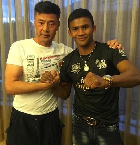 播求一龙二番战一触即发 于荣光亲授泰拳王武术