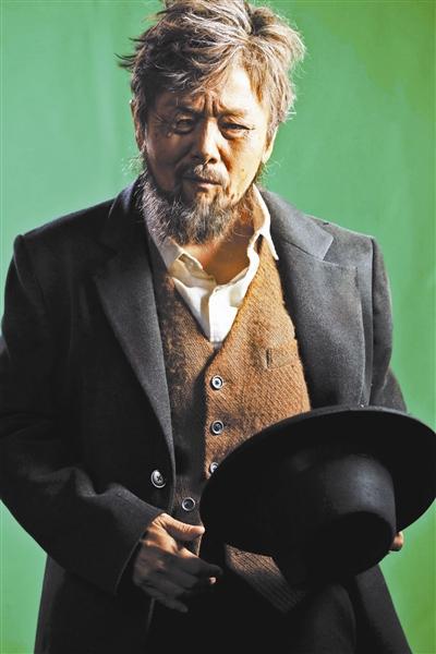 冯宪珍:反串老头做"配菜" 挺乐呵