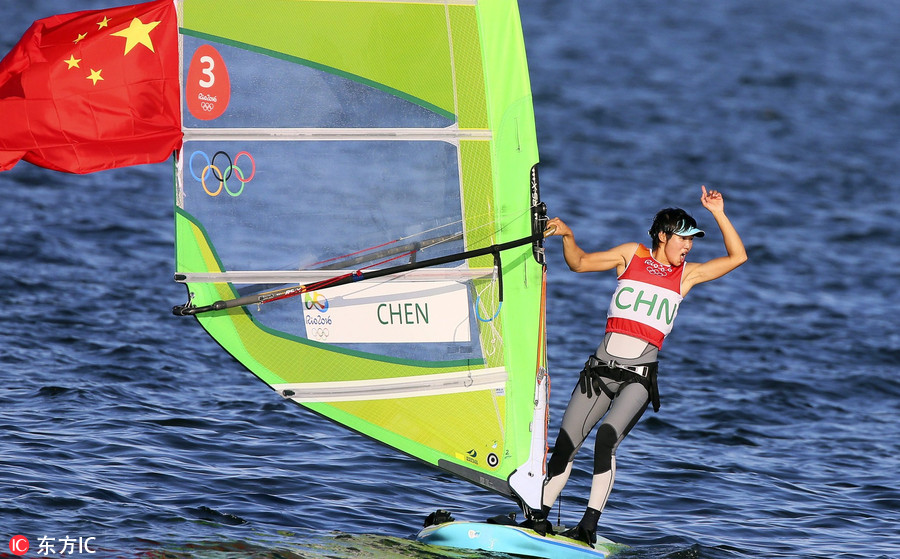 帆板女子rsx级奖牌轮:陈佩娜获银牌