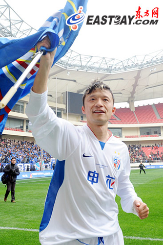 四次感谢称"比世界杯还紧张"-谢晖 蓝魂 世界杯 全场球迷 申花俱乐部