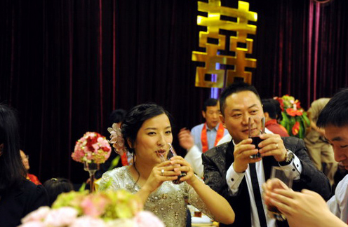 围棋美女毛昱衡灵隐寺完婚 旅行途中与爱人定情-李玉普 毛昱衡 婚礼